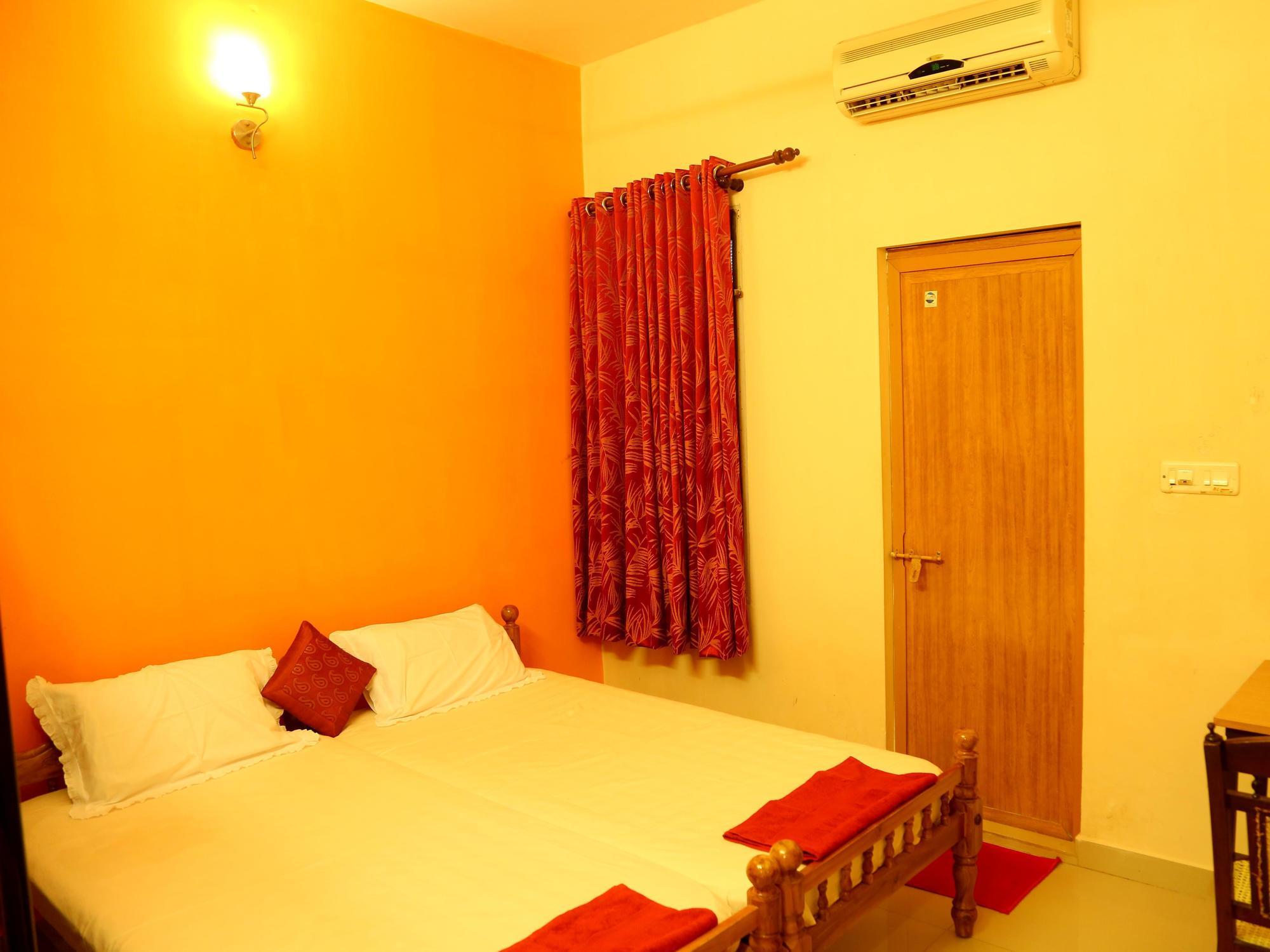 Fort Garden Residency Kochi Exterior photo